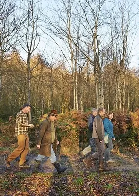 Życie z drzewami: A Common Ground Handbook - Living with Trees: A Common Ground Handbook