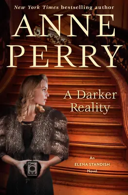 A Darker Reality: Powieść Eleny Standish - A Darker Reality: An Elena Standish Novel