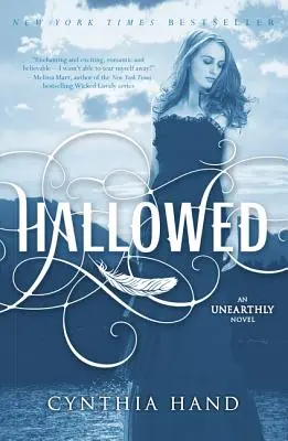 Hallowed: Nieziemska powieść - Hallowed: An Unearthly Novel