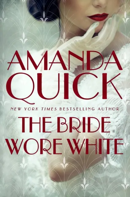 Bride Wore White - ucieczka do pełnego blichtru i skandali złotego wieku Hollywood lat 30. ubiegłego wieku - Bride Wore White - escape to the glittering, scandalous golden age of 1930s Hollywood