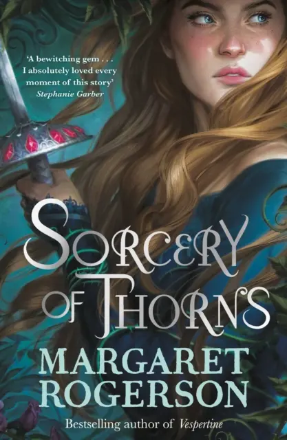 Sorcery of Thorns - Porywająca fantazja autorki bestsellerów New York Timesa An Enchantment of Ravens - Sorcery of Thorns - Heart-racing fantasy from the New York Times bestselling author of An Enchantment of Ravens