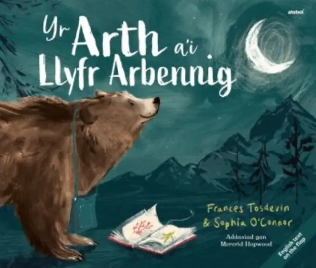 Arth a'i Llyfr Arbennig, Yr / Niedźwiedź i jego książka, The - Arth a'i Llyfr Arbennig, Yr / Bear and her Book, The